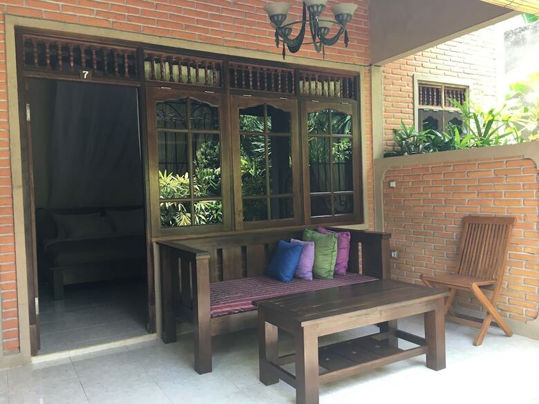 Cafe Wayan & Cottages