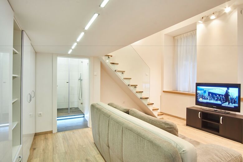 V27 Budapest Apartment