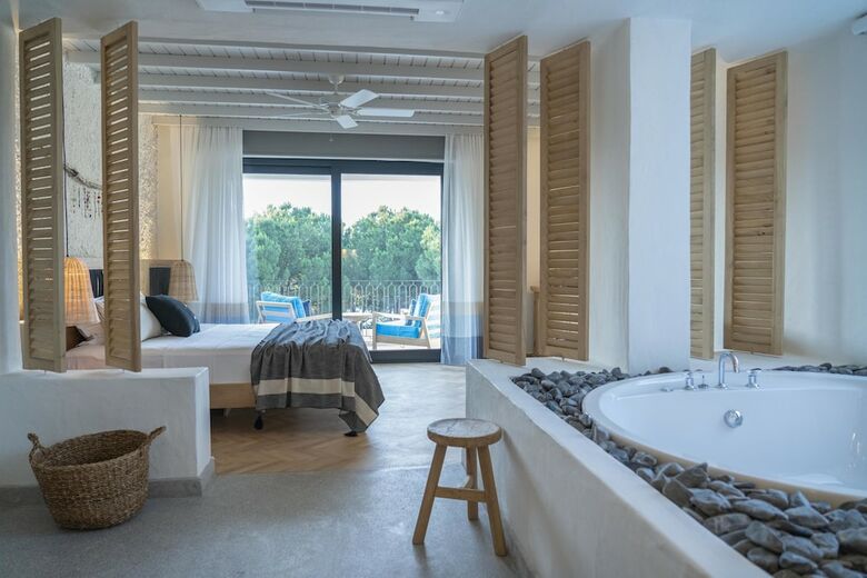 Yacht Boheme Hotel-boutique Class - Adults Only