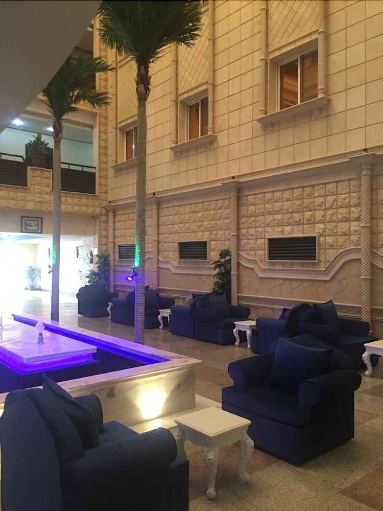 Aparthotel Rawasi Hotel Suites