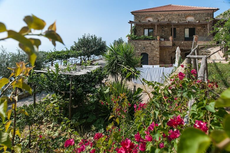 Agroturismo Casale Santa Rosalia