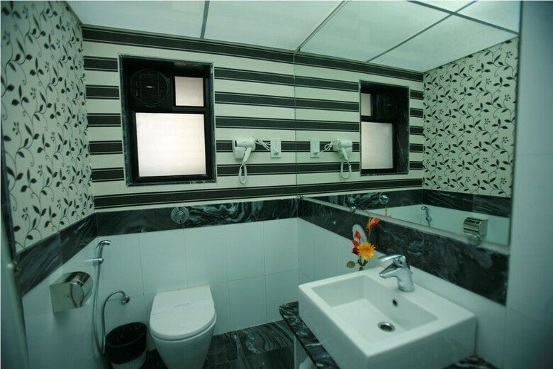 Hotel Le Royale Residency