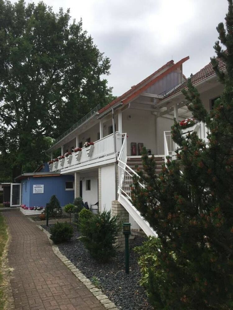 Hostal Pension Geranienhof