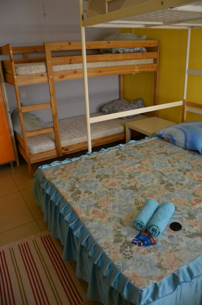 Hostal Hostel Zozh