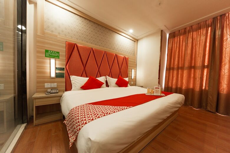 Oyo 8011 Hotel