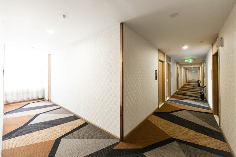 Oyo 8011 Hotel