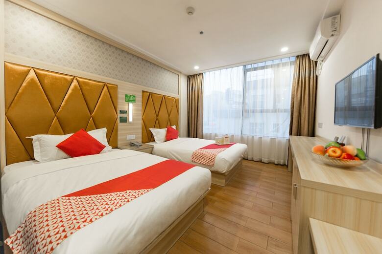 Oyo 8011 Hotel