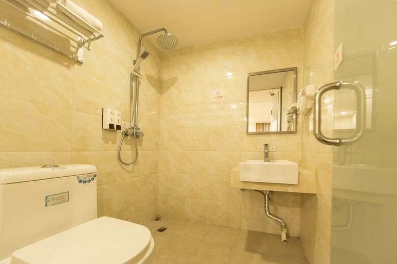 Oyo 8011 Hotel