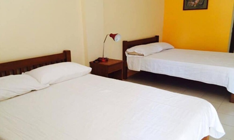 Hotel Canoe Beach Resort