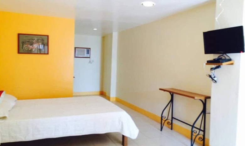 Hotel Canoe Beach Resort