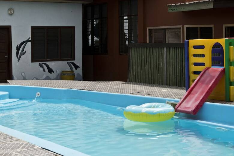 Bed & Breakfast Cliff Haven Beach Resort