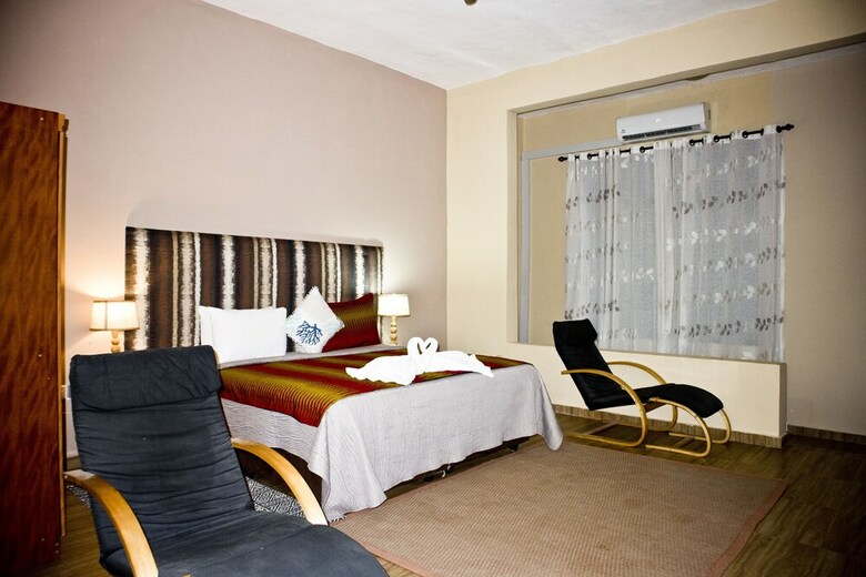 Bed & Breakfast Cliff Haven Beach Resort