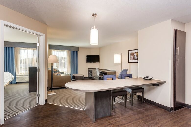 Hotel Candlewood Suites Eau Claire I-94