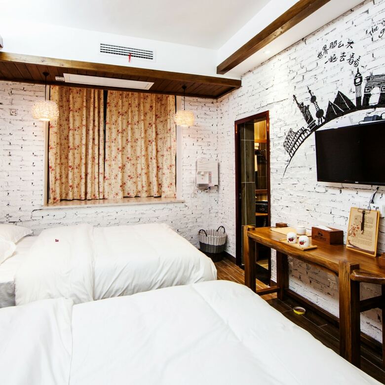 Hotel California Zhangjiajie