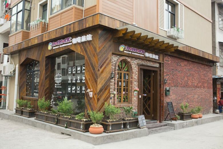 Hotel California Zhangjiajie
