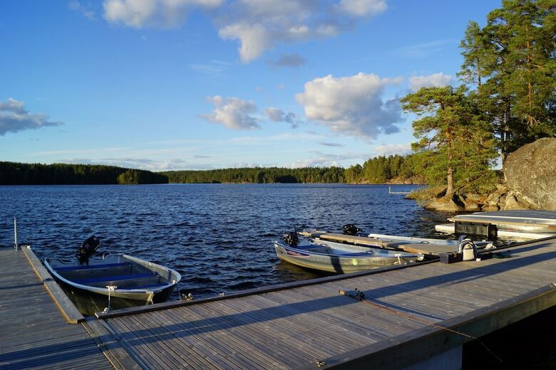 L�ngsj�n Stugor & Camping