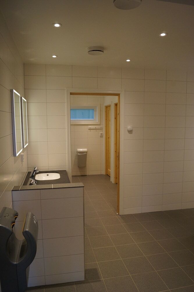 L�ngsj�n Stugor & Camping