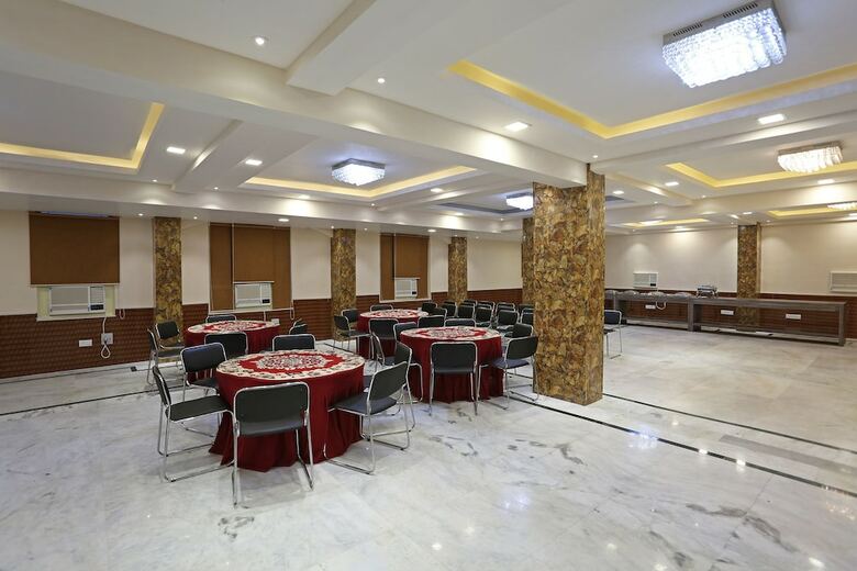 Hotel Oyo 3049 Near Railway Station