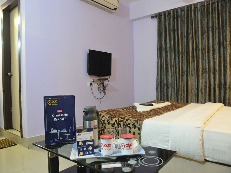 Hotel Oyo 3353 Apartment Royal Residency