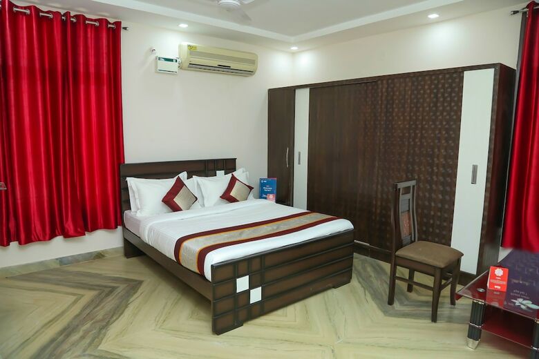 Hotel Oyo 9226 Near Railway Station