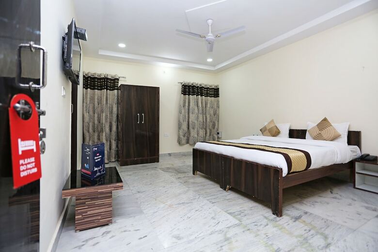 Hotel Oyo 10708 Mithila Spiritual Stay