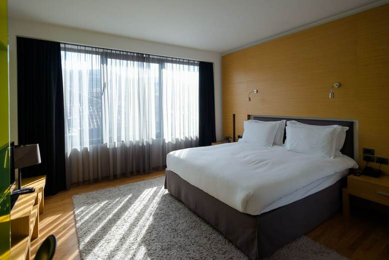Life Gallery Hotel