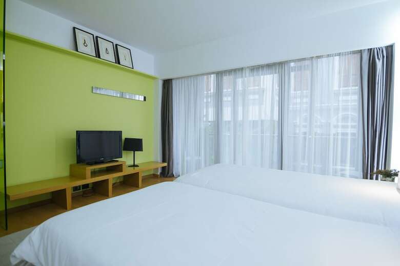 Life Gallery Hotel