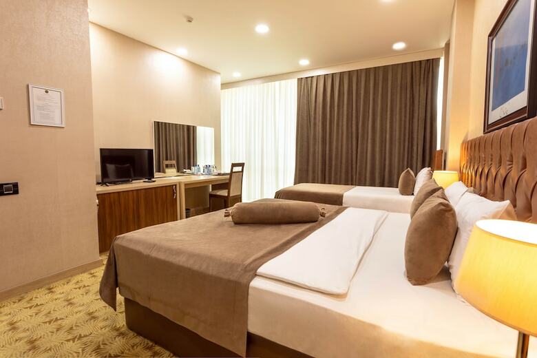 West Shine Hotel