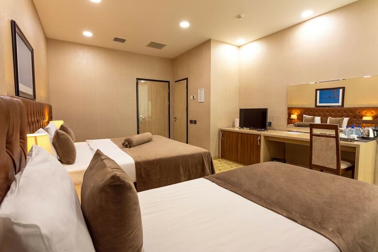 West Shine Hotel