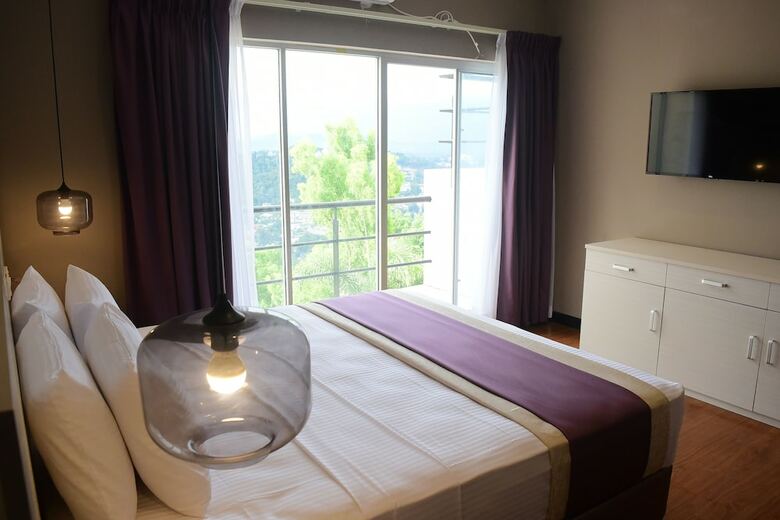 Hotel W Residence Kandy