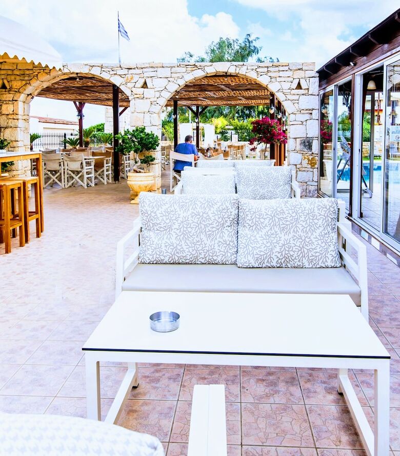 Apartamentos Yiannis Manos