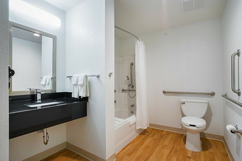 Aparthotel Studio 6 Buda, Tx