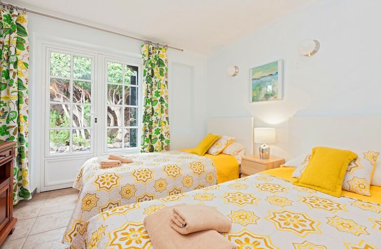 Villa Jessica Suites