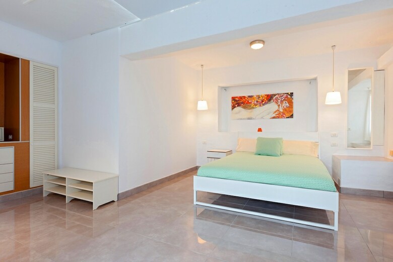 Villa Jessica Suites