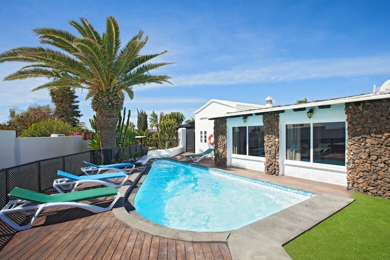 Villa Jessica Suites