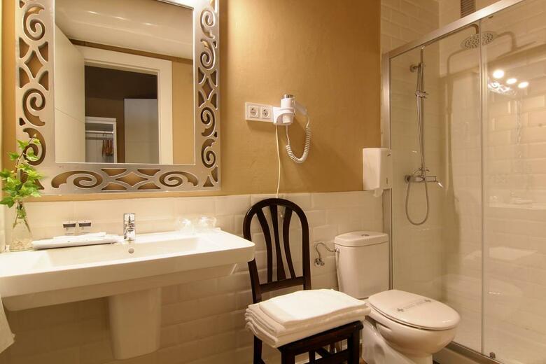 Hostal Los Casta�uelos
