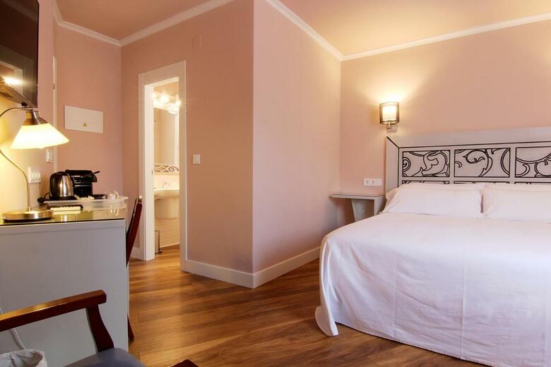 Hostal Los Casta�uelos