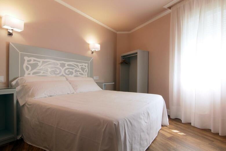 Hostal Los Casta�uelos