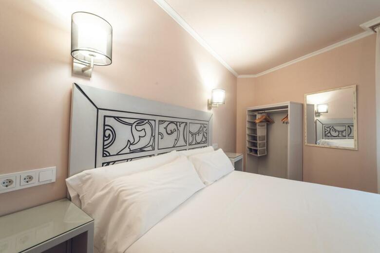 Hostal Los Casta�uelos