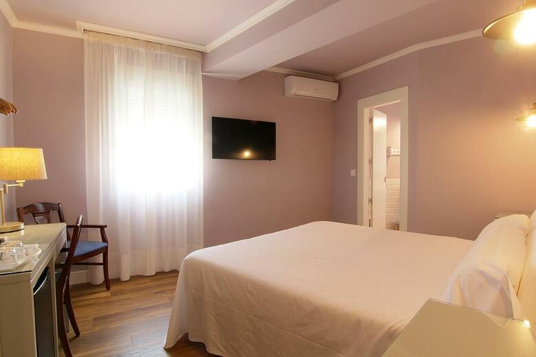 Hostal Los Casta�uelos