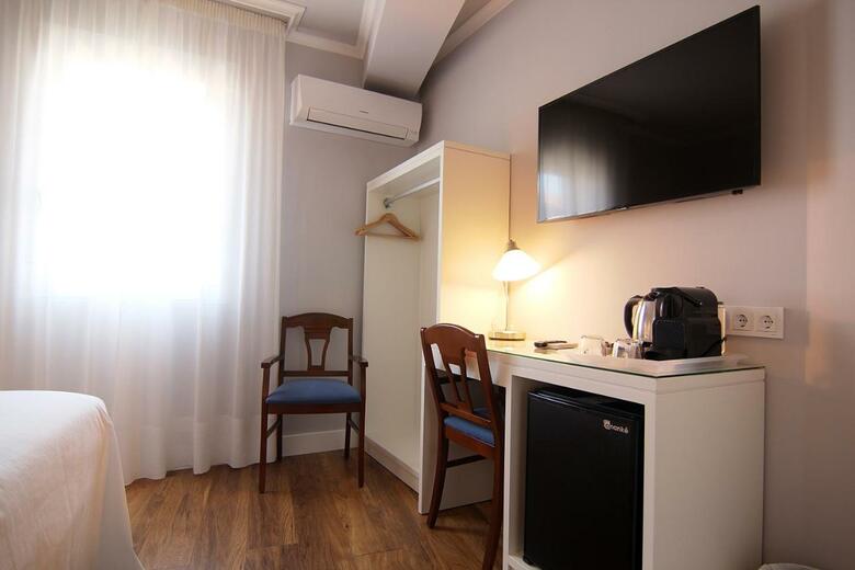 Hostal Los Casta�uelos