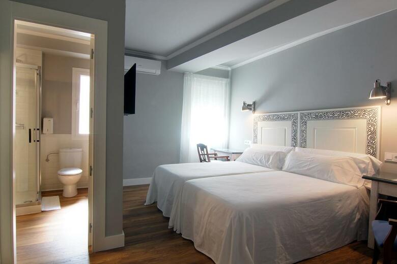Hostal Los Casta�uelos