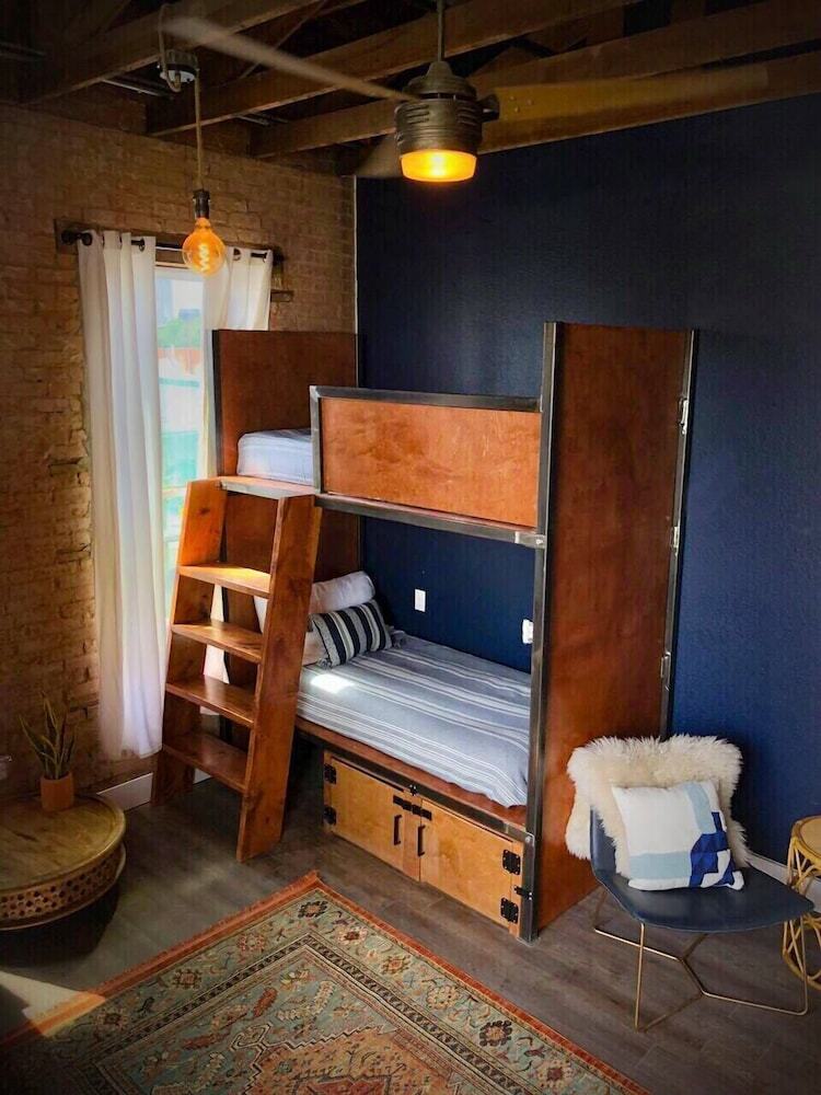 Hostal Deep Ellum Hostel