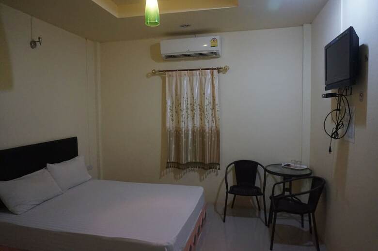 Hotel Chomtawan Resort