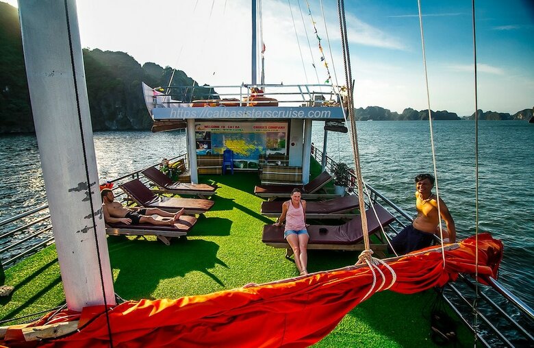 Cat Ba Sisters Cruise