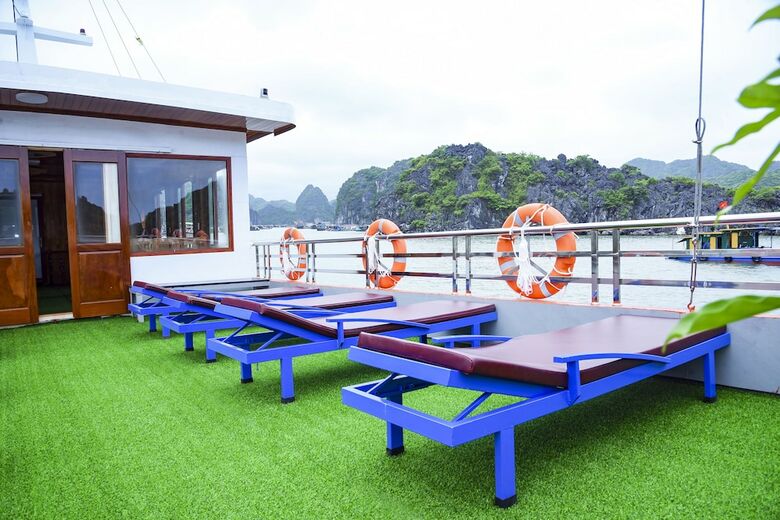 Cat Ba Sisters Cruise