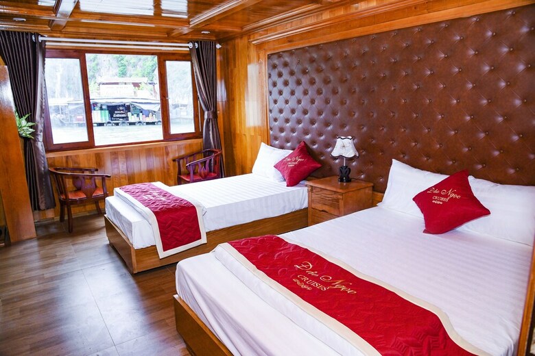 Cat Ba Sisters Cruise