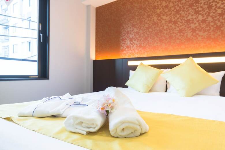 Kawarayamachi Crystal Hotel