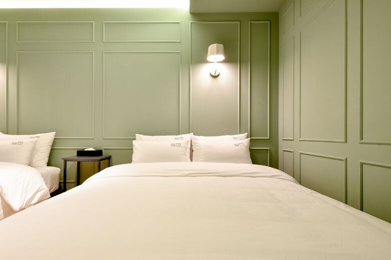 Hotel The M
