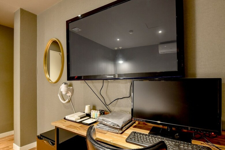 Hotel The M